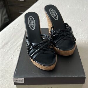 Callisto Black and Tan Wedge Sandals Size 6M
